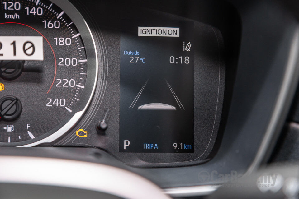 Toyota Corolla Cross XG10 Facelift (2024) Interior