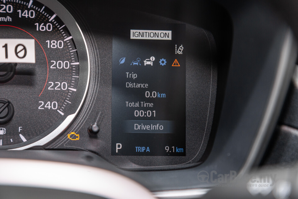 Toyota Corolla Cross XG10 Facelift (2024) Interior