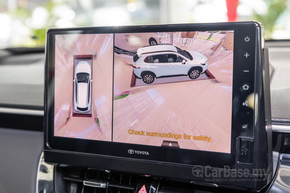 Toyota Corolla Cross XG10 Facelift (2024) Interior