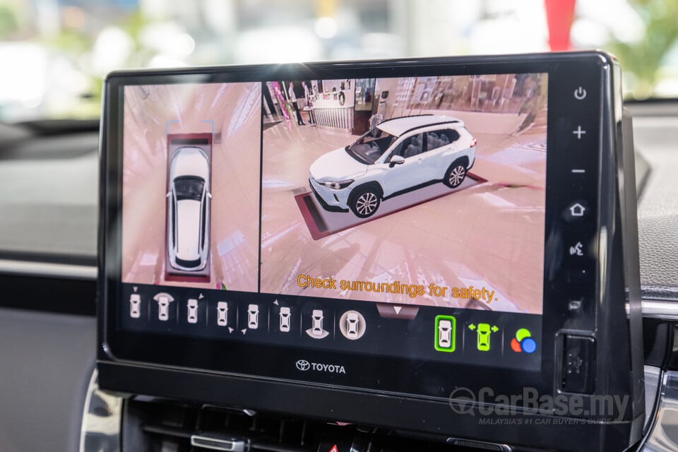 Toyota Corolla Cross XG10 Facelift (2024) Interior