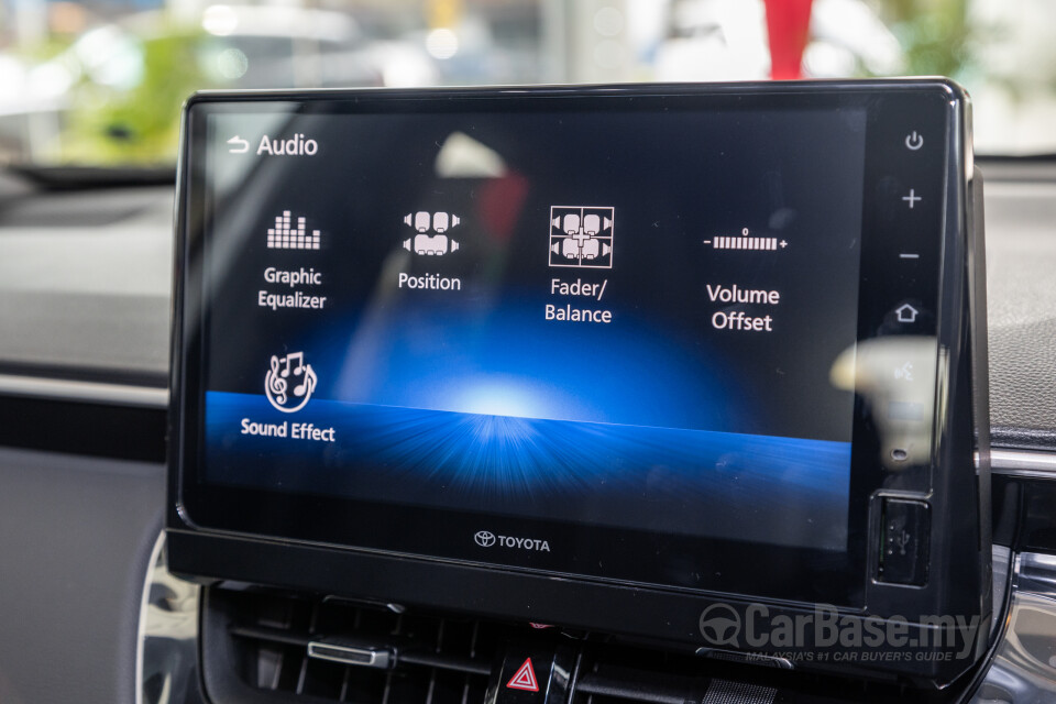 Toyota Corolla Cross XG10 Facelift (2024) Interior