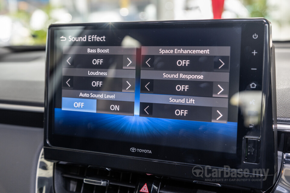 Toyota Corolla Cross XG10 Facelift (2024) Interior