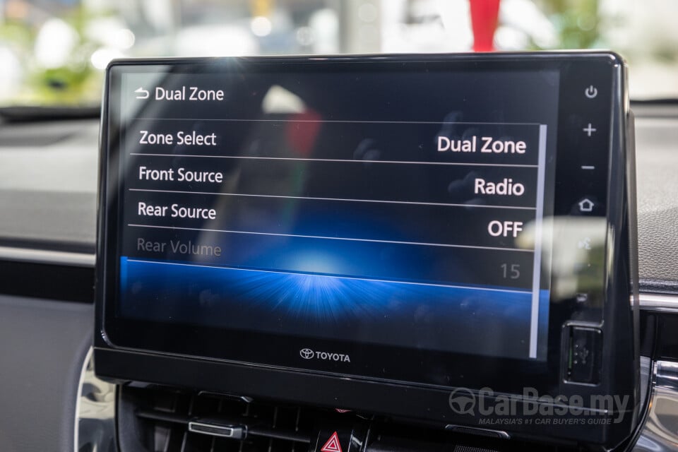 Toyota Corolla Cross XG10 Facelift (2024) Interior