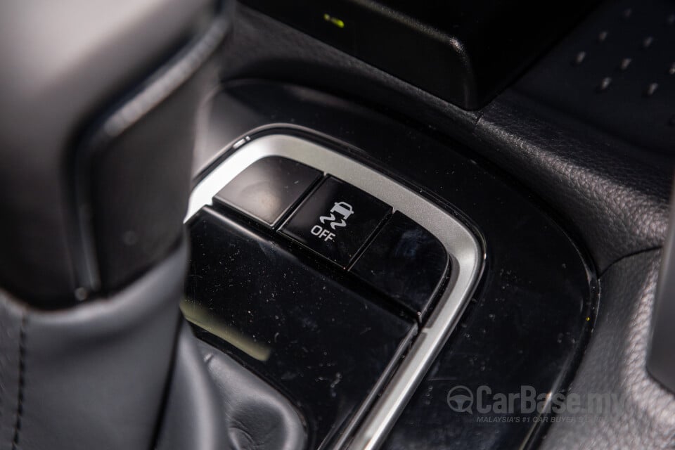 Toyota Corolla Cross XG10 Facelift (2024) Interior