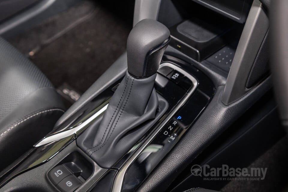 Toyota Corolla Cross XG10 Facelift (2024) Interior