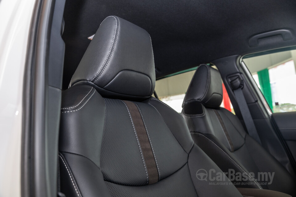 Toyota Corolla Cross XG10 Facelift (2024) Interior