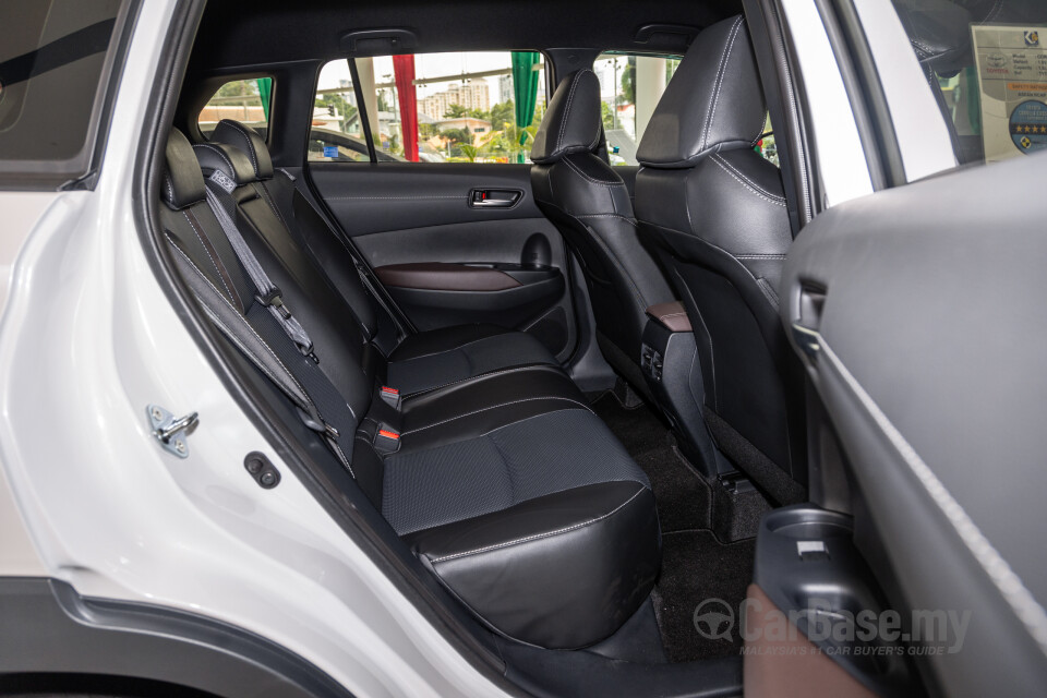 Toyota Corolla Cross XG10 Facelift (2024) Interior