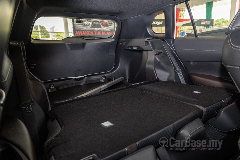 Toyota Corolla Cross XG10 Facelift (2024) Interior