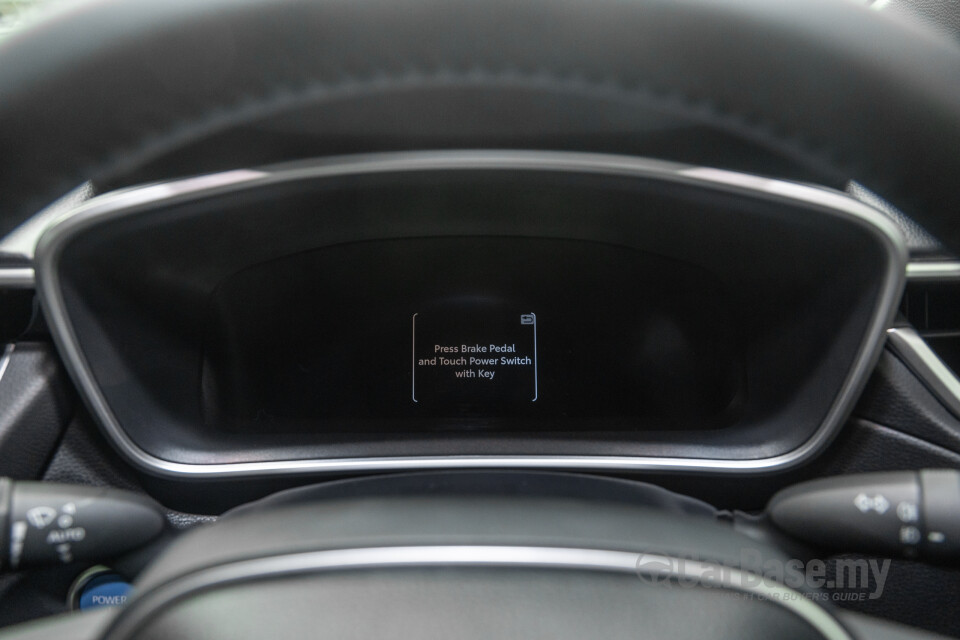 Toyota Corolla Cross XG10 Facelift (2024) Interior