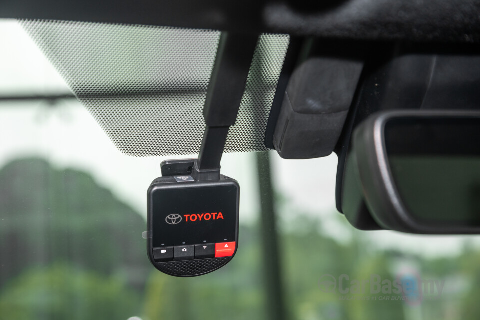 Toyota Corolla Cross XG10 Facelift (2024) Interior