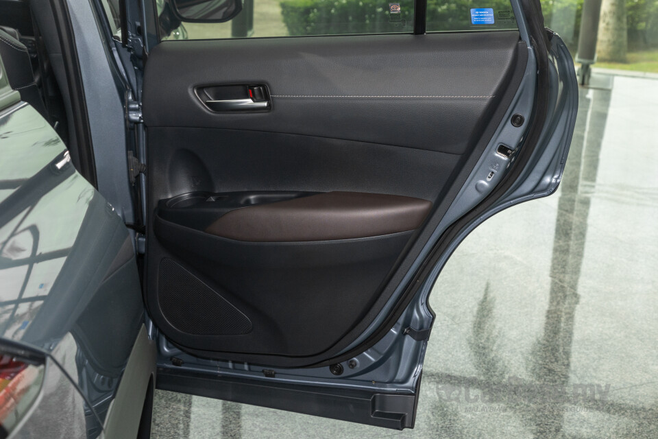 Toyota Corolla Cross XG10 Facelift (2024) Interior
