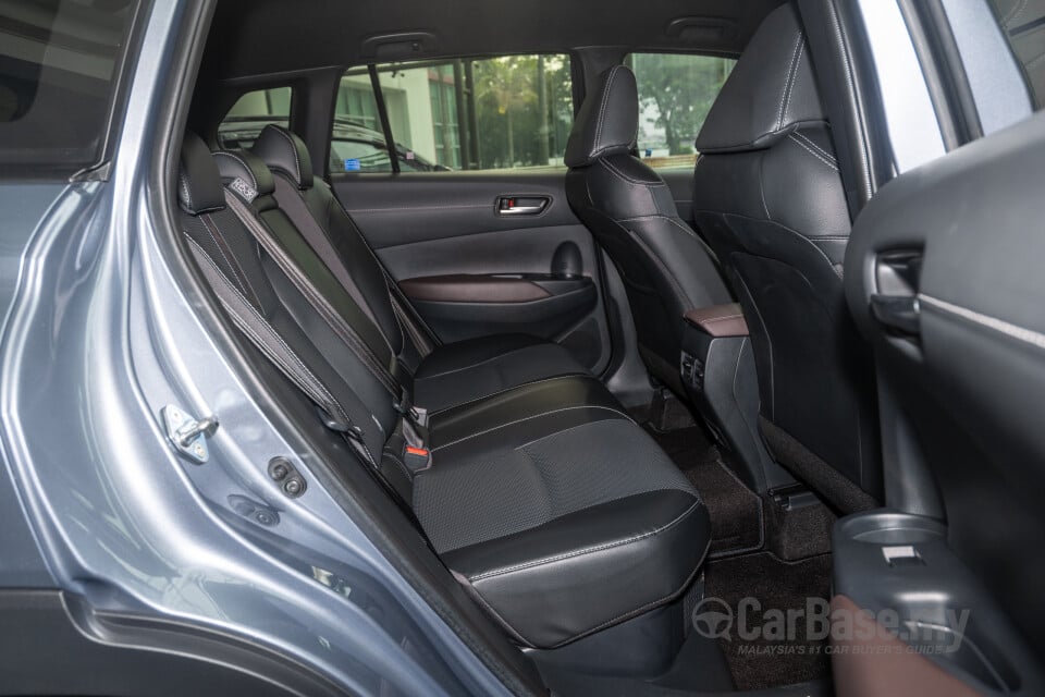Toyota Corolla Cross XG10 Facelift (2024) Interior
