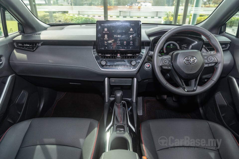 Toyota Corolla Cross XG10 Facelift (2024) Interior