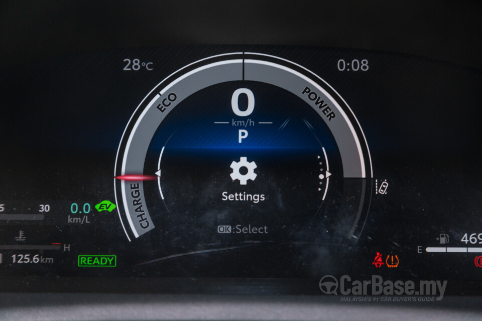 Toyota Corolla Cross XG10 Facelift (2024) Interior