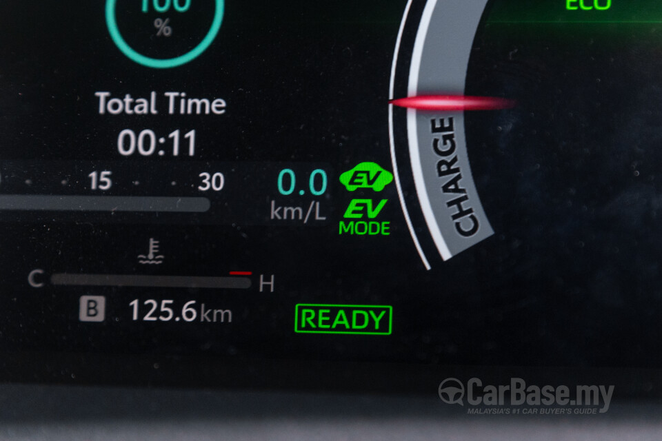 Toyota Corolla Cross XG10 Facelift (2024) Interior