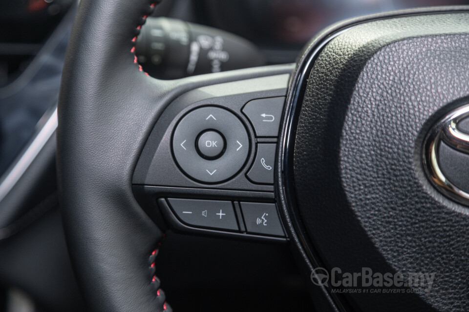 Toyota Corolla Cross XG10 Facelift (2024) Interior