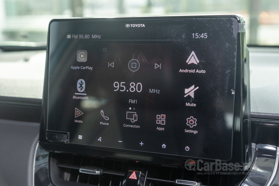 Toyota Corolla Cross XG10 Facelift (2024) Interior