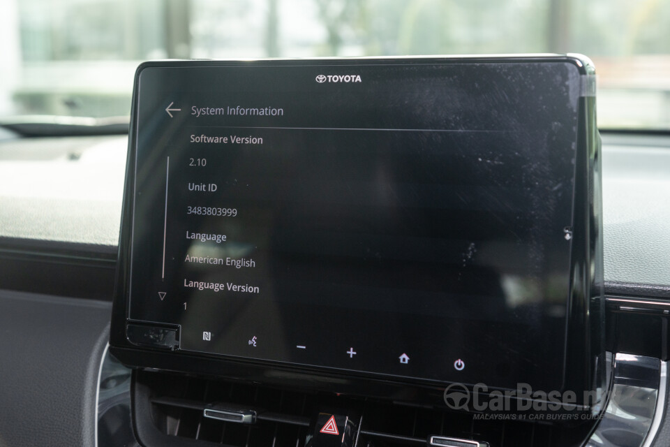 Toyota Corolla Cross XG10 Facelift (2024) Interior