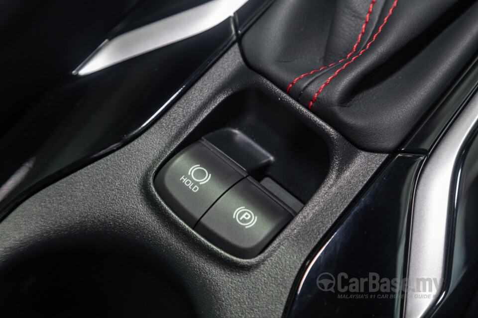 Toyota Corolla Cross XG10 Facelift (2024) Interior