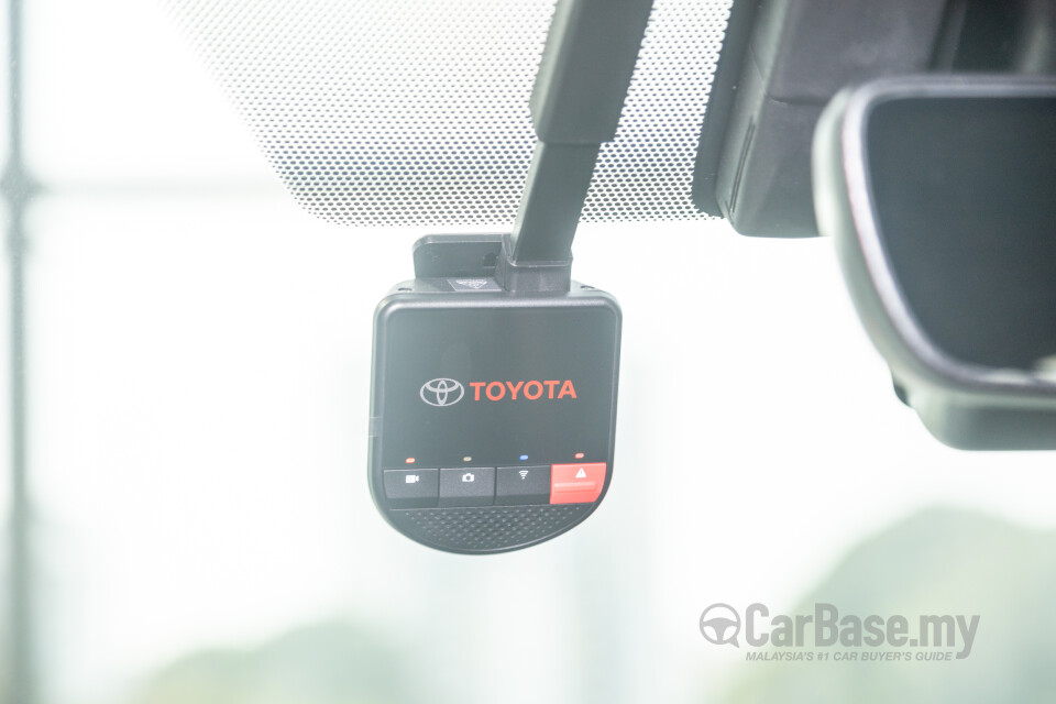 Toyota Corolla Cross XG10 Facelift (2024) Interior