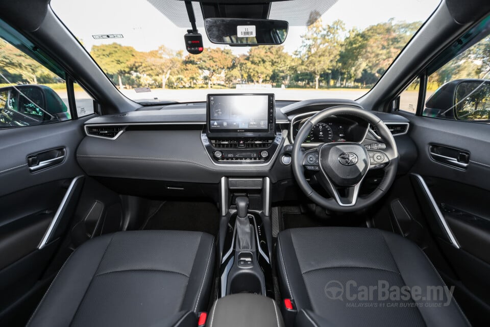 Toyota Corolla Cross XG10 Facelift (2024) Interior