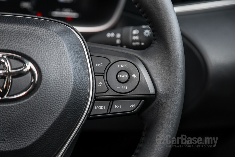 Toyota Corolla Cross XG10 Facelift (2024) Interior