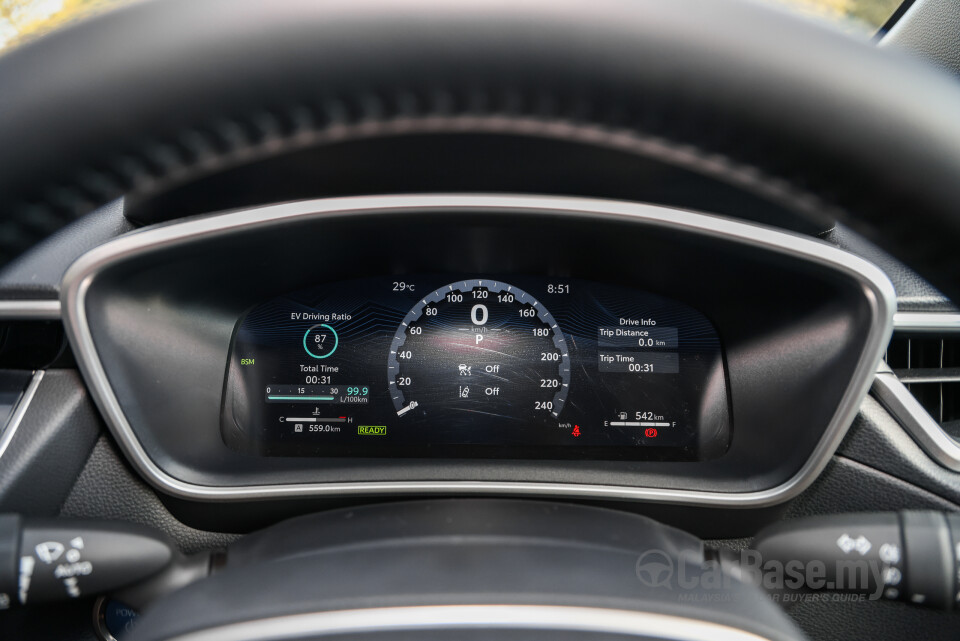 Toyota Corolla Cross XG10 Facelift (2024) Interior