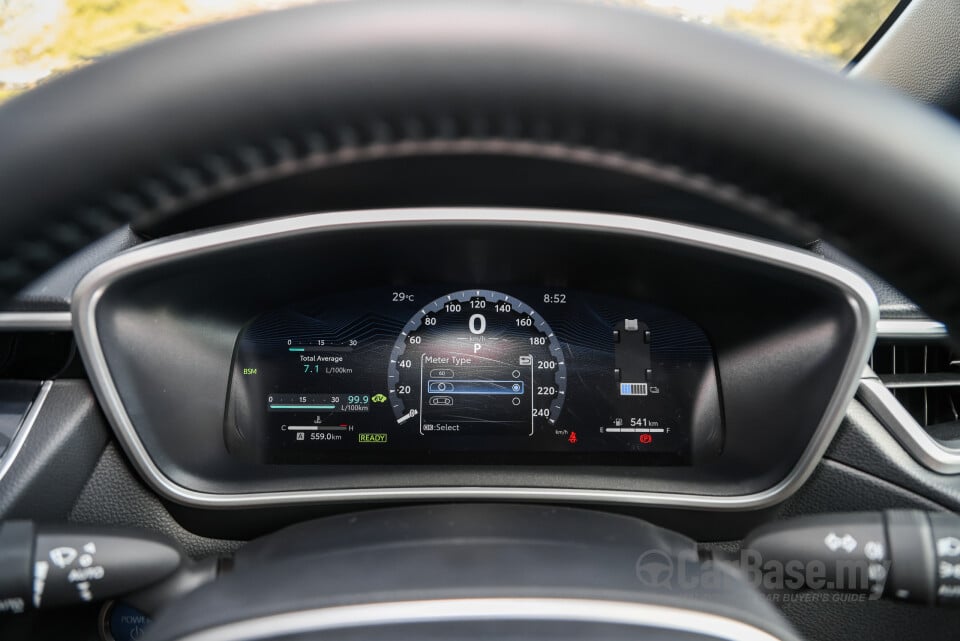 Toyota Corolla Cross XG10 Facelift (2024) Interior