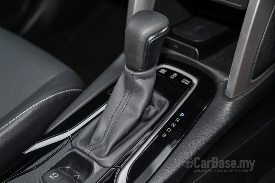 Toyota Corolla Cross XG10 Facelift (2024) Interior