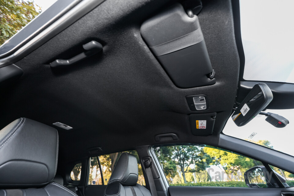 Toyota Corolla Cross XG10 Facelift (2024) Interior
