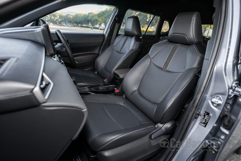 Toyota Corolla Cross XG10 Facelift (2024) Interior