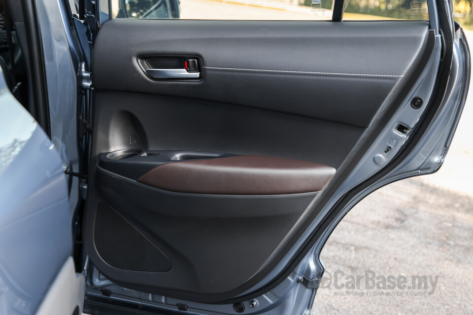 Toyota Corolla Cross XG10 Facelift (2024) Interior