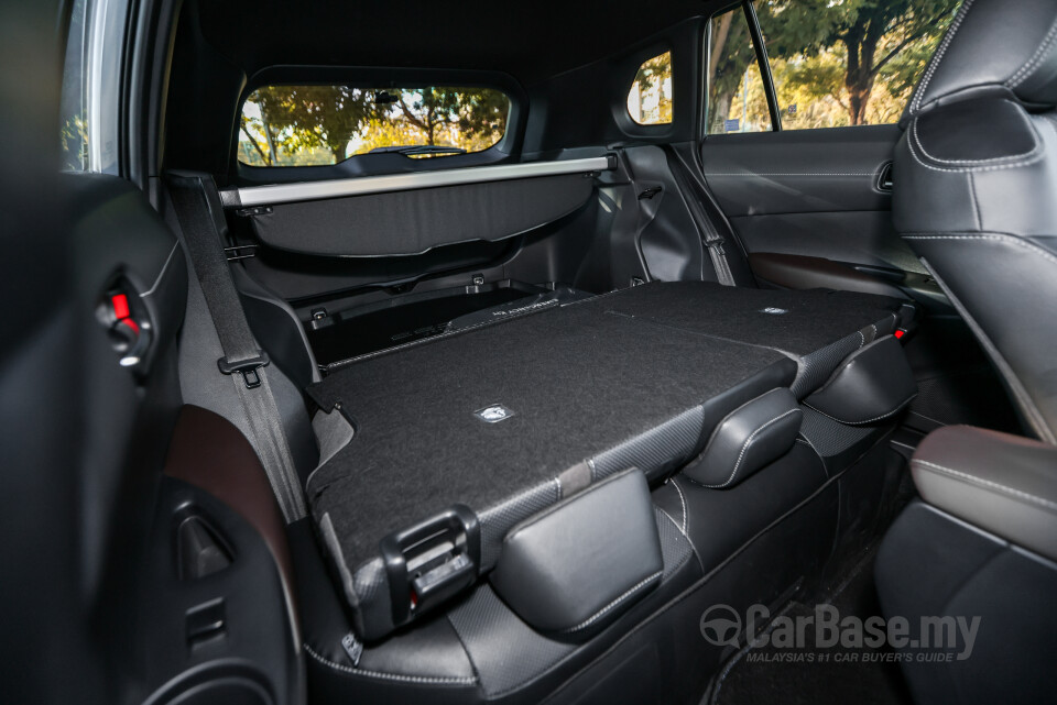 Toyota Corolla Cross XG10 Facelift (2024) Interior