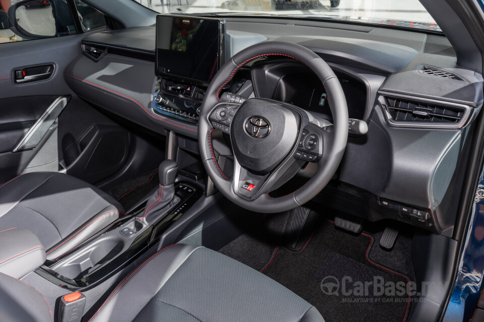 Toyota Corolla Cross XG10 Facelift (2024) Interior