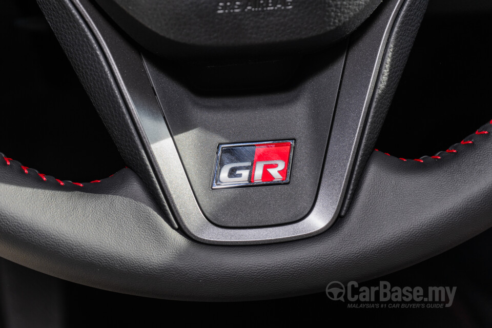 Toyota Corolla Cross XG10 Facelift (2024) Interior