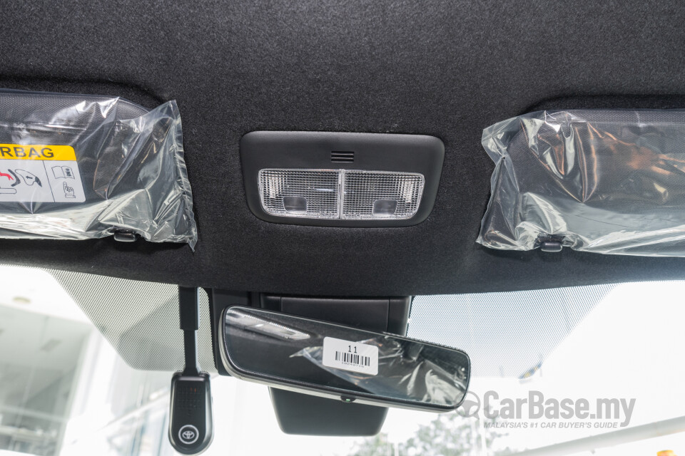Toyota Corolla Cross XG10 Facelift (2024) Interior