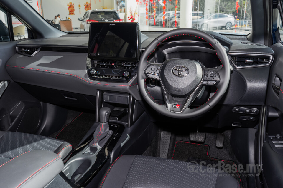 Toyota Corolla Cross XG10 Facelift (2024) Interior