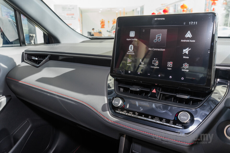Toyota Corolla Cross XG10 Facelift (2024) Interior