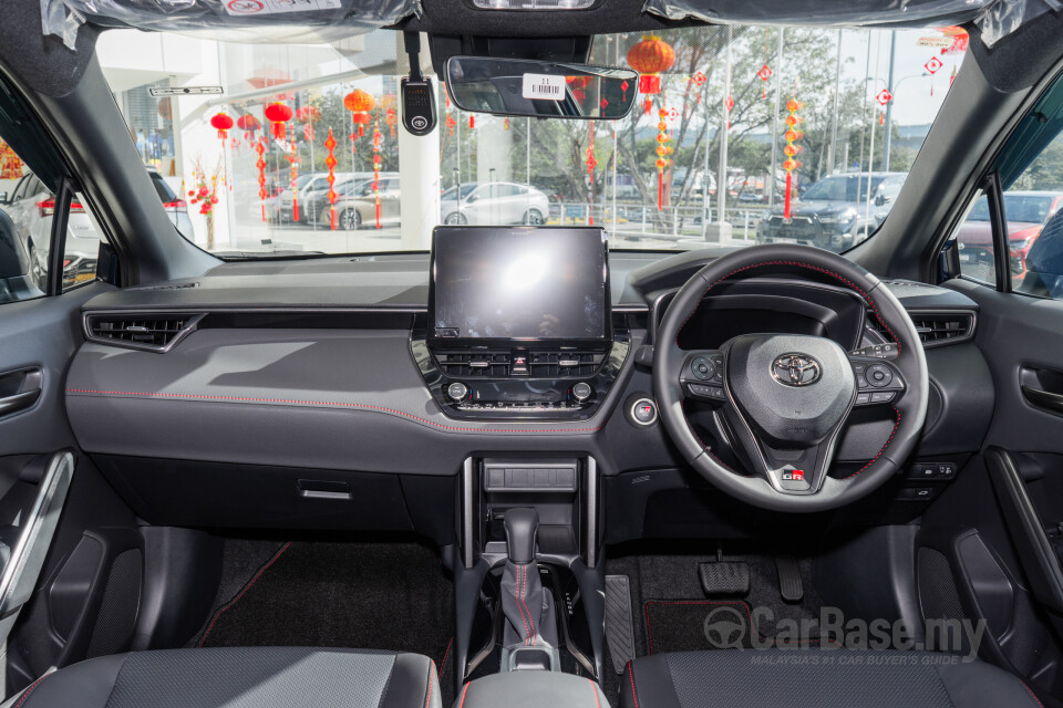 Toyota Corolla Cross XG10 Facelift (2024) Interior