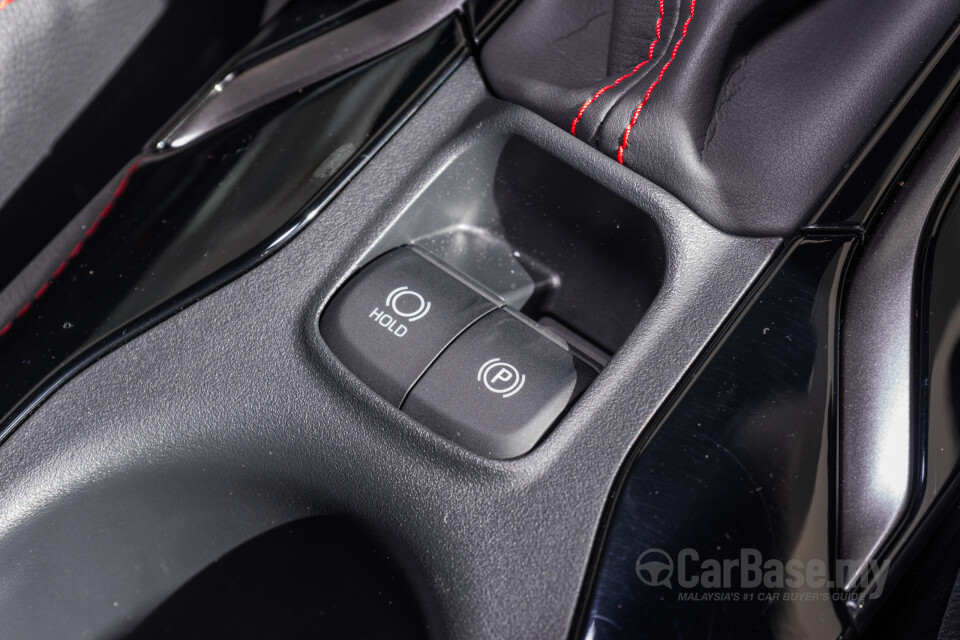 Toyota Corolla Cross XG10 Facelift (2024) Interior
