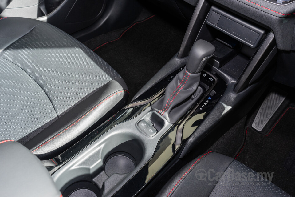 Toyota Corolla Cross XG10 Facelift (2024) Interior