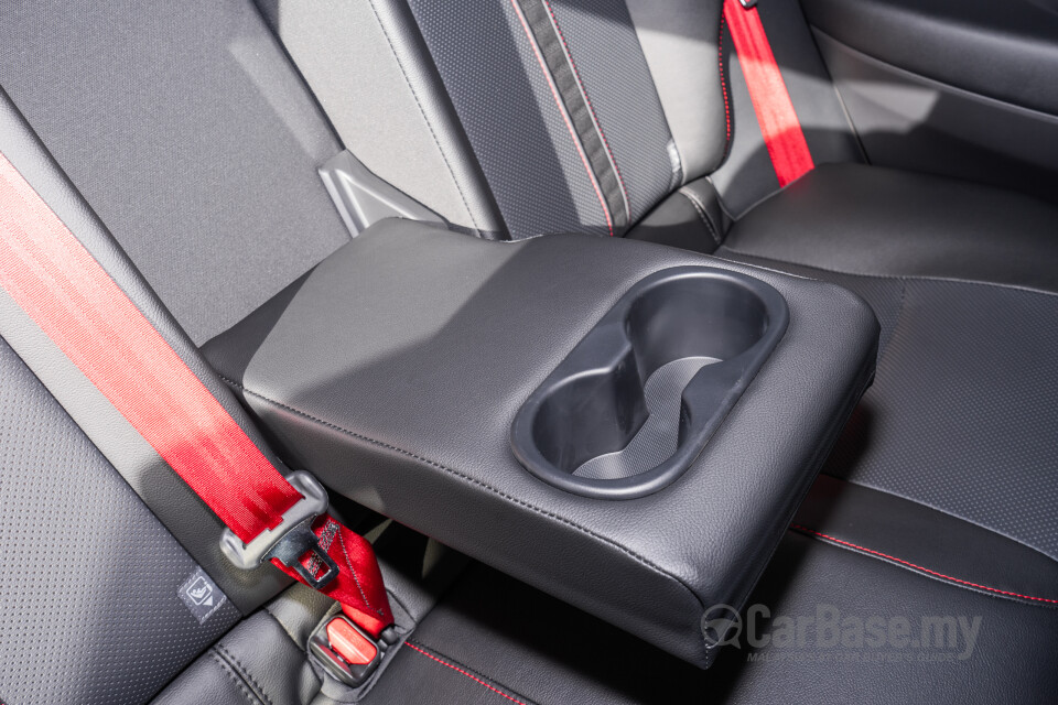 Toyota Corolla Cross XG10 Facelift (2024) Interior