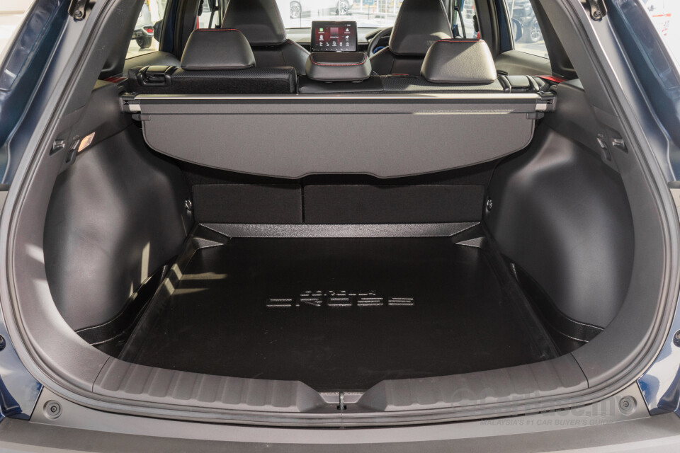 Toyota Corolla Cross XG10 Facelift (2024) Interior