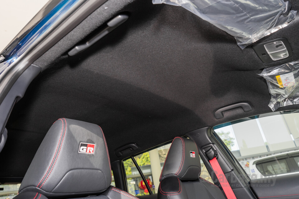 Toyota Corolla Cross XG10 Facelift (2024) Interior
