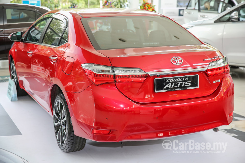Toyota Corolla E170 facelift  (2016) Exterior