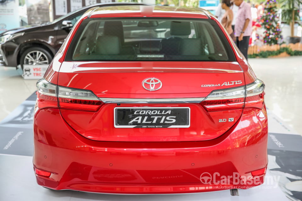 Toyota Corolla E170 facelift  (2016) Exterior