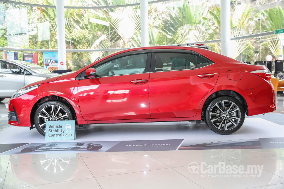 Toyota Corolla E170 facelift  (2016) Exterior