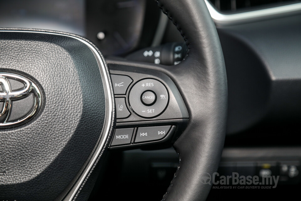 Perodua Aruz D38L (2019) Interior