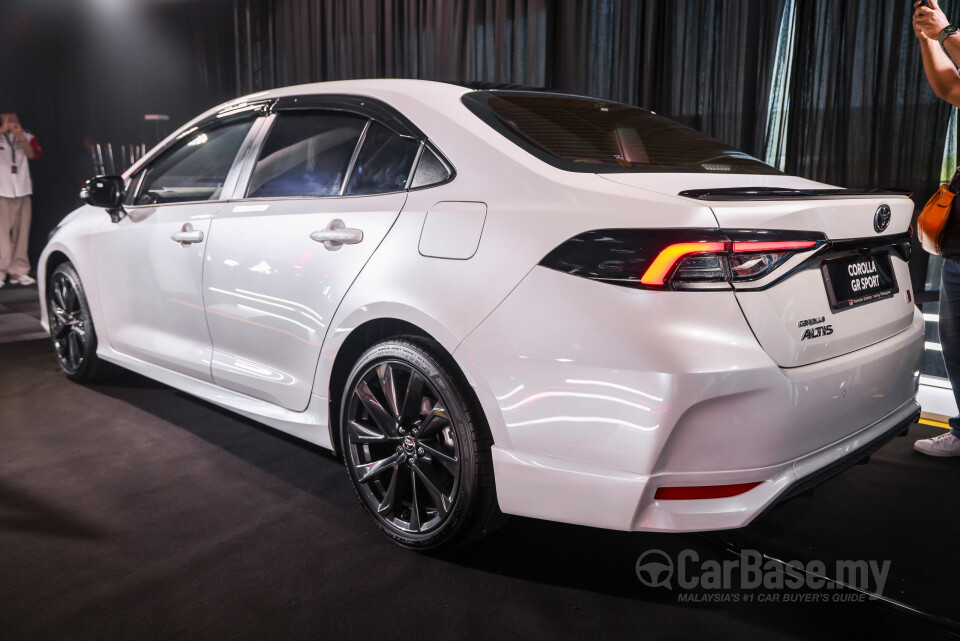 Toyota Corolla E210 Facelift (2023) Exterior
