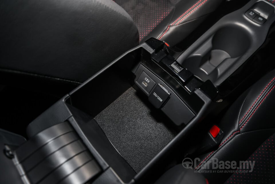 Toyota Corolla E210 Facelift (2023) Interior